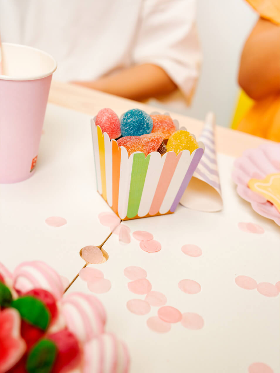 Image of Birthday table