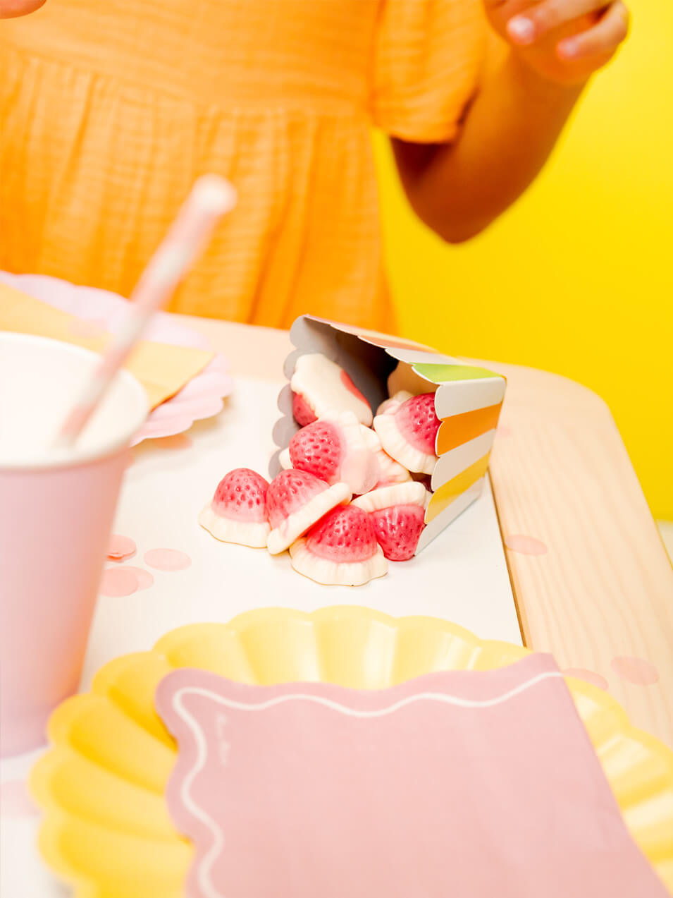 Image of Birthday table
